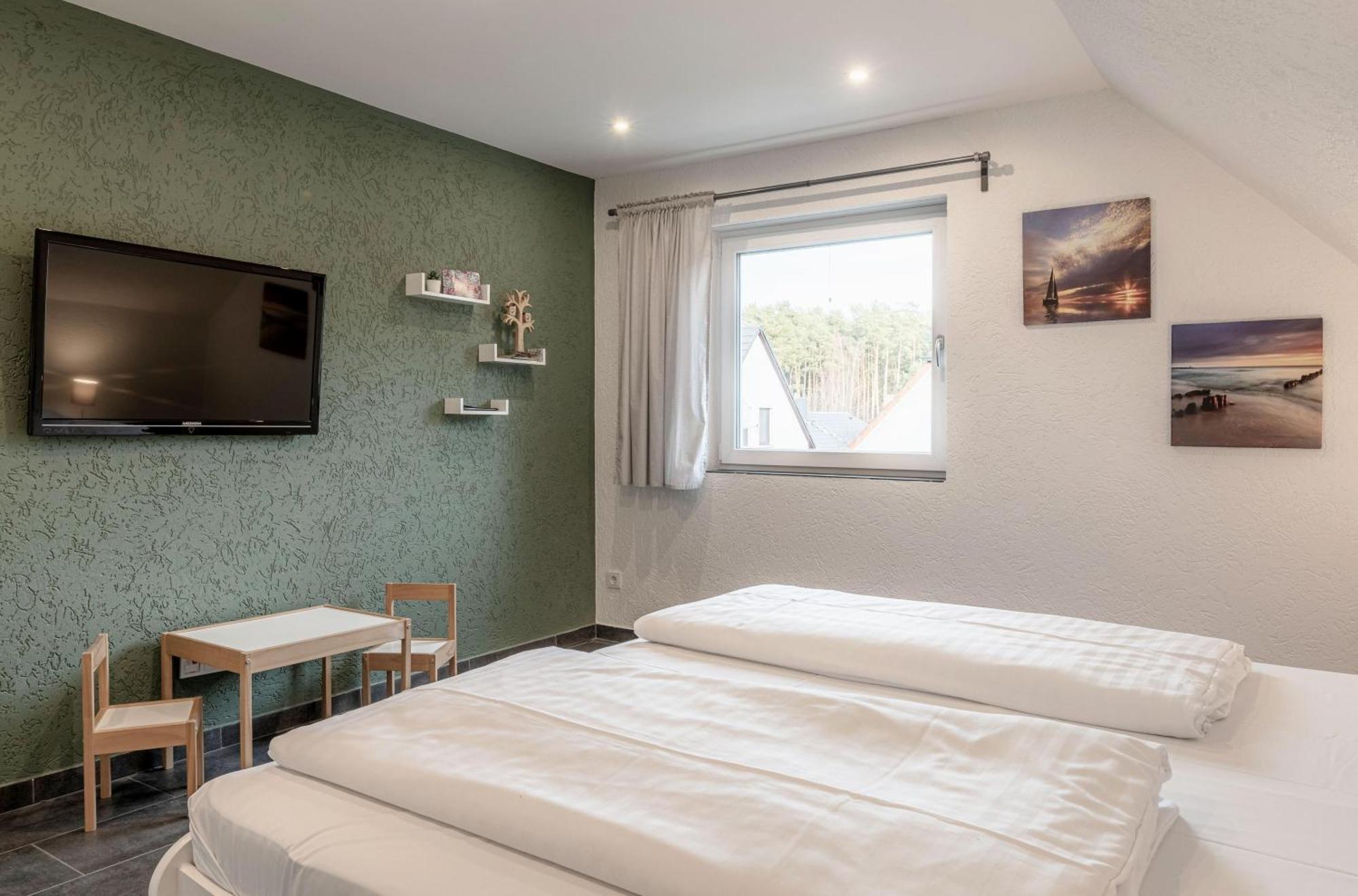 Ferienhaus Daniela Mit Terrasse Und Garten Silz  Ngoại thất bức ảnh